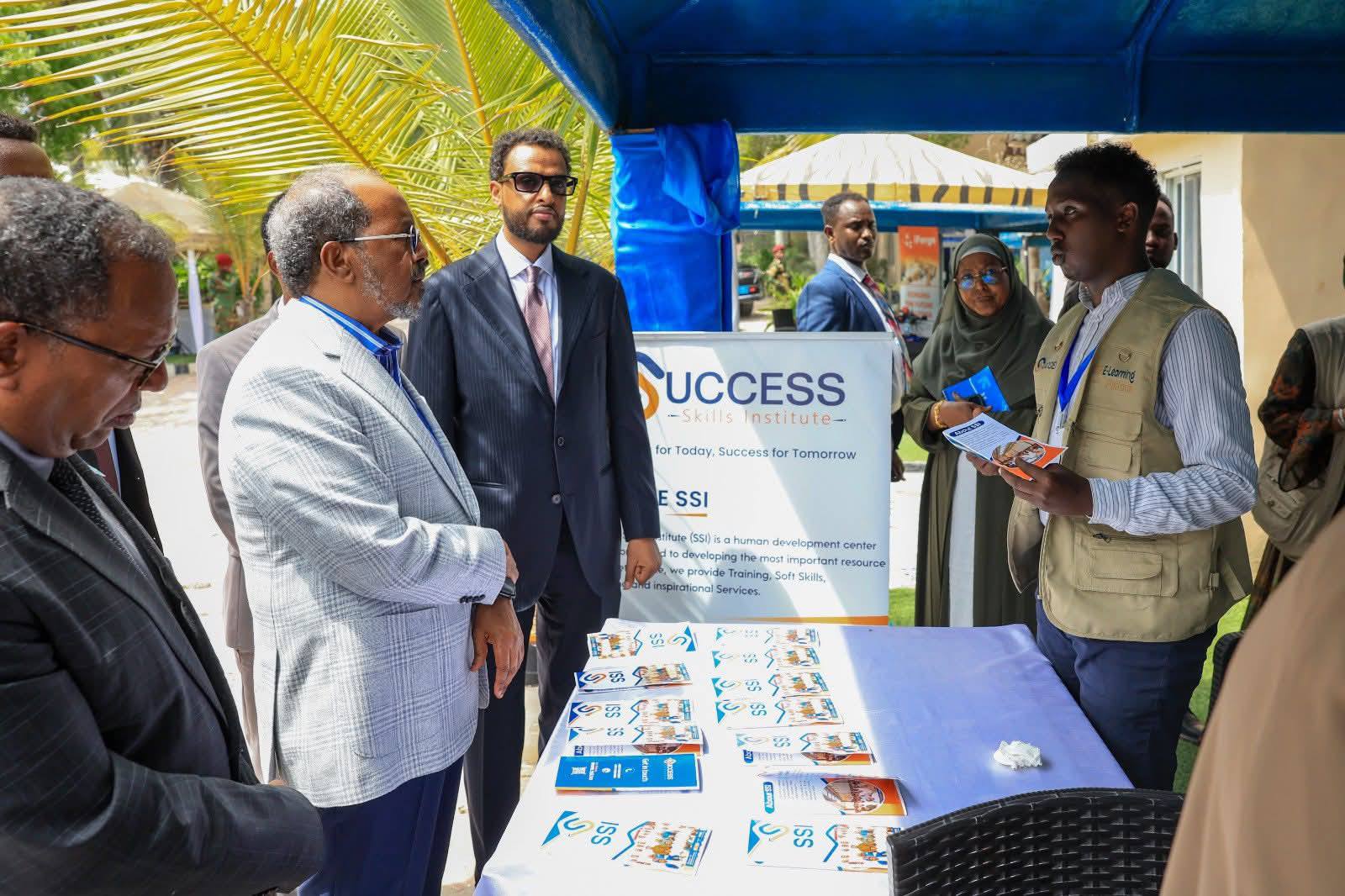 593545755_906496678708105_4058359082335443104_n